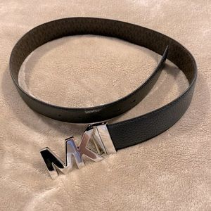 Michael Kors reversible belt
